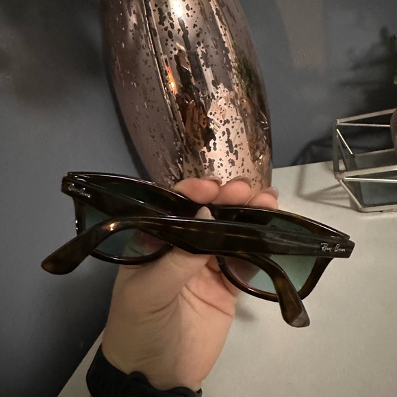 Ray ban sunglasses - Picture 3 of 3